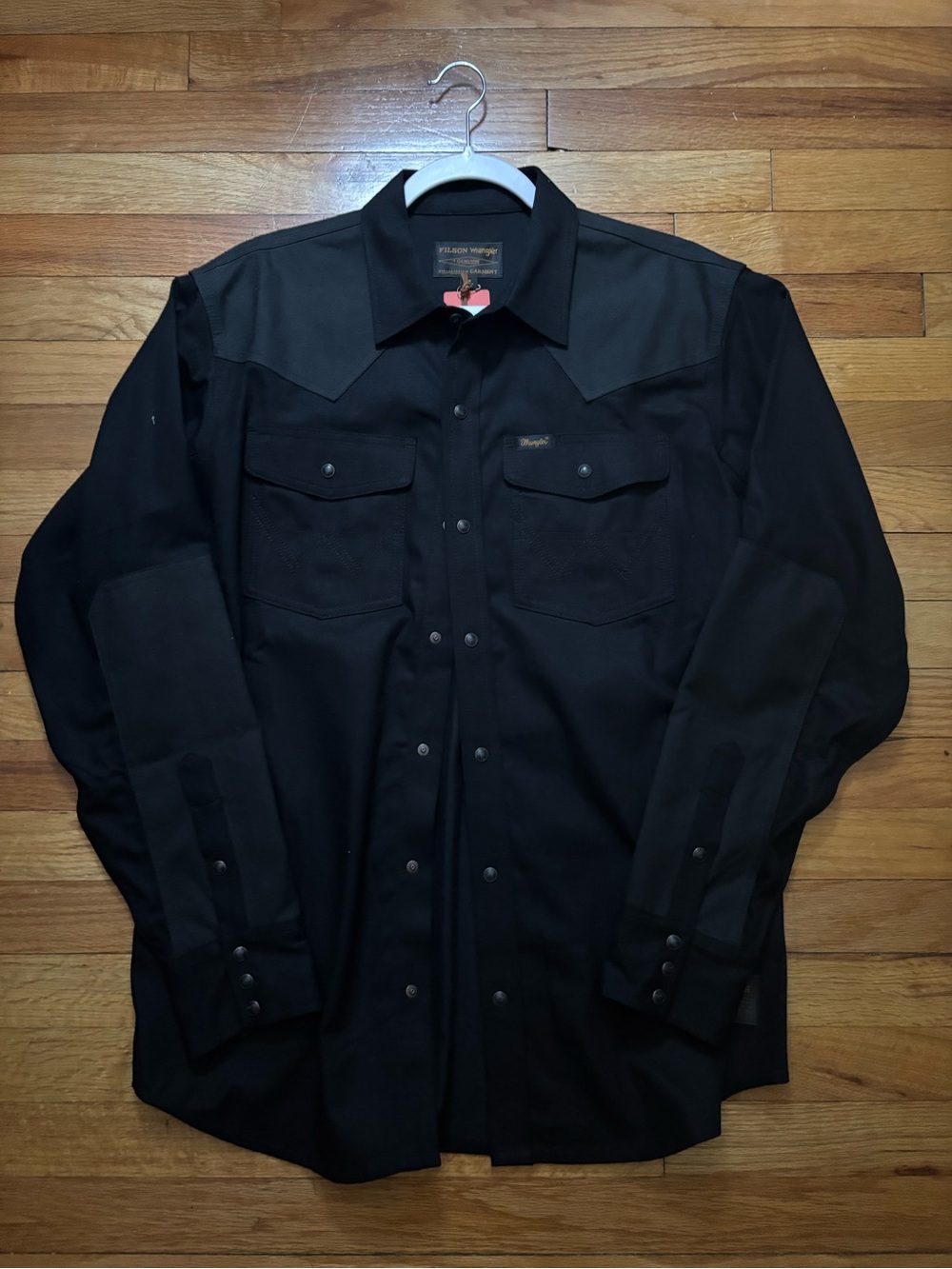 Filson X Wrangler Adventure Shirt Mens Size M Black NWT